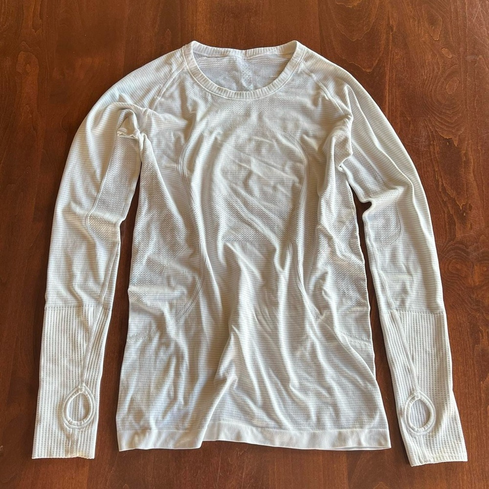 ❌SOLD❌ Lululemon Long Sleeve Top - Picture 5 of 6